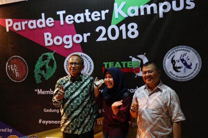 TEATER KAMPUS