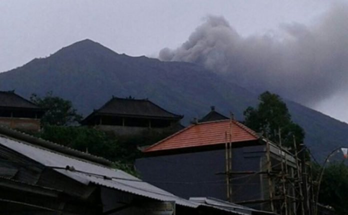 Gunung-Agung1