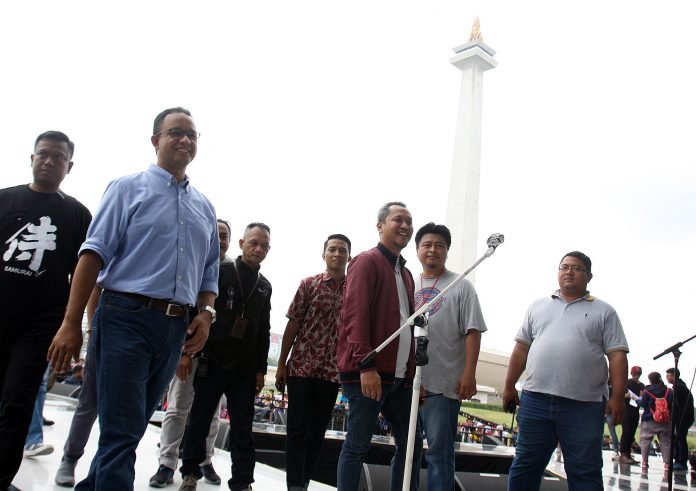 ADE- Gub DKI Anies Tinjau Persiapan Perayaan Tahun Baru di Monas4
