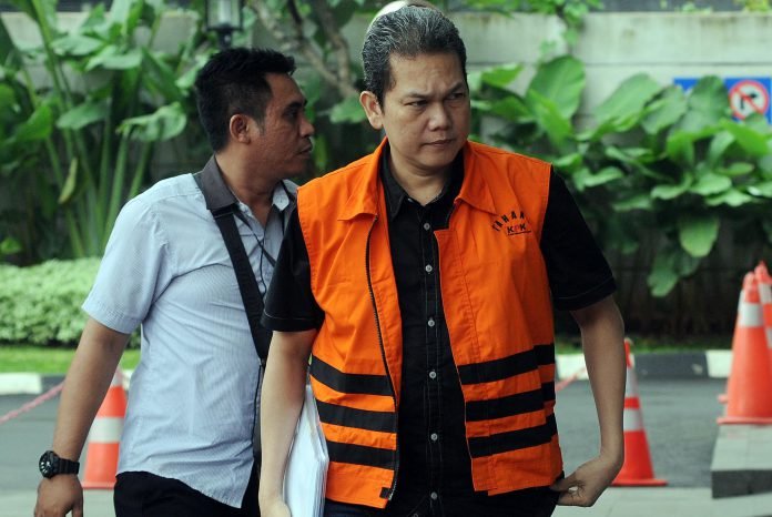 ADE- Ketua DPW Partai NasDem Brebes Amir Mirza Hutagalung Diperiksa KPK2