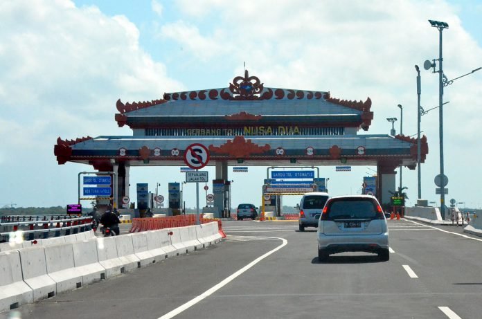 Nusa_Dua_Toll_Plaza,_Bali_toll_road