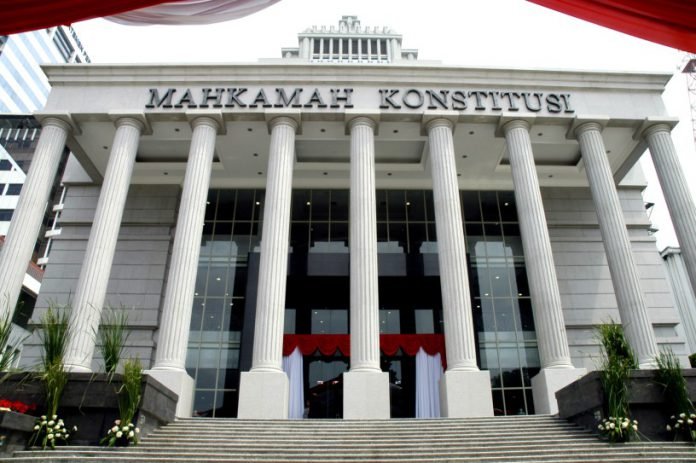 Mahkamah-Konstitusi