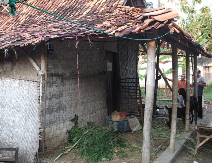 bedah rumah