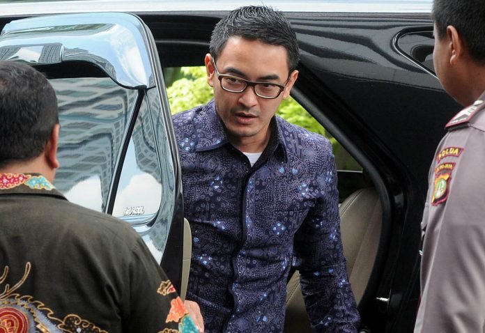 Gubernur Jambi Zumi Zola - ADE