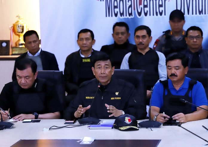 ADE- Jumpas Pers Soal Penanggulangan Kerusuhan di Rutan Mako Brimob3