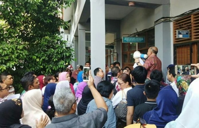 PPDB TANGSEL DINILAI RAWAN PUNGLI