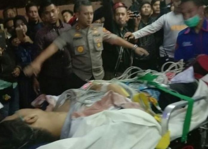 TERTUSUK SENJATA TAJAM DI MUKA