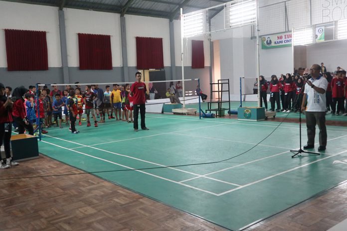 Ribuan Pelajar Ikuti Kejuaraan Bulutangkis Seven Open 2018